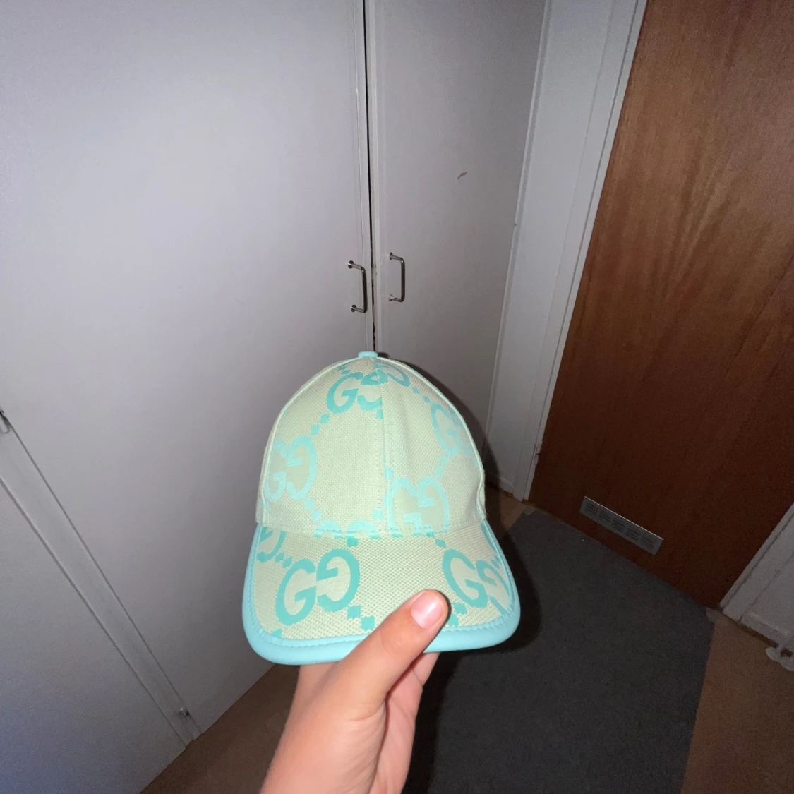 Mintgrön keps med GG-logga