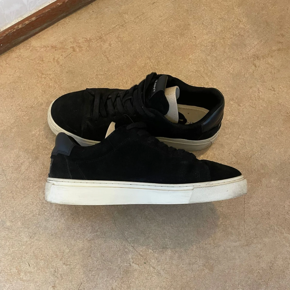 Svarta mockasneakers från Gant - 2