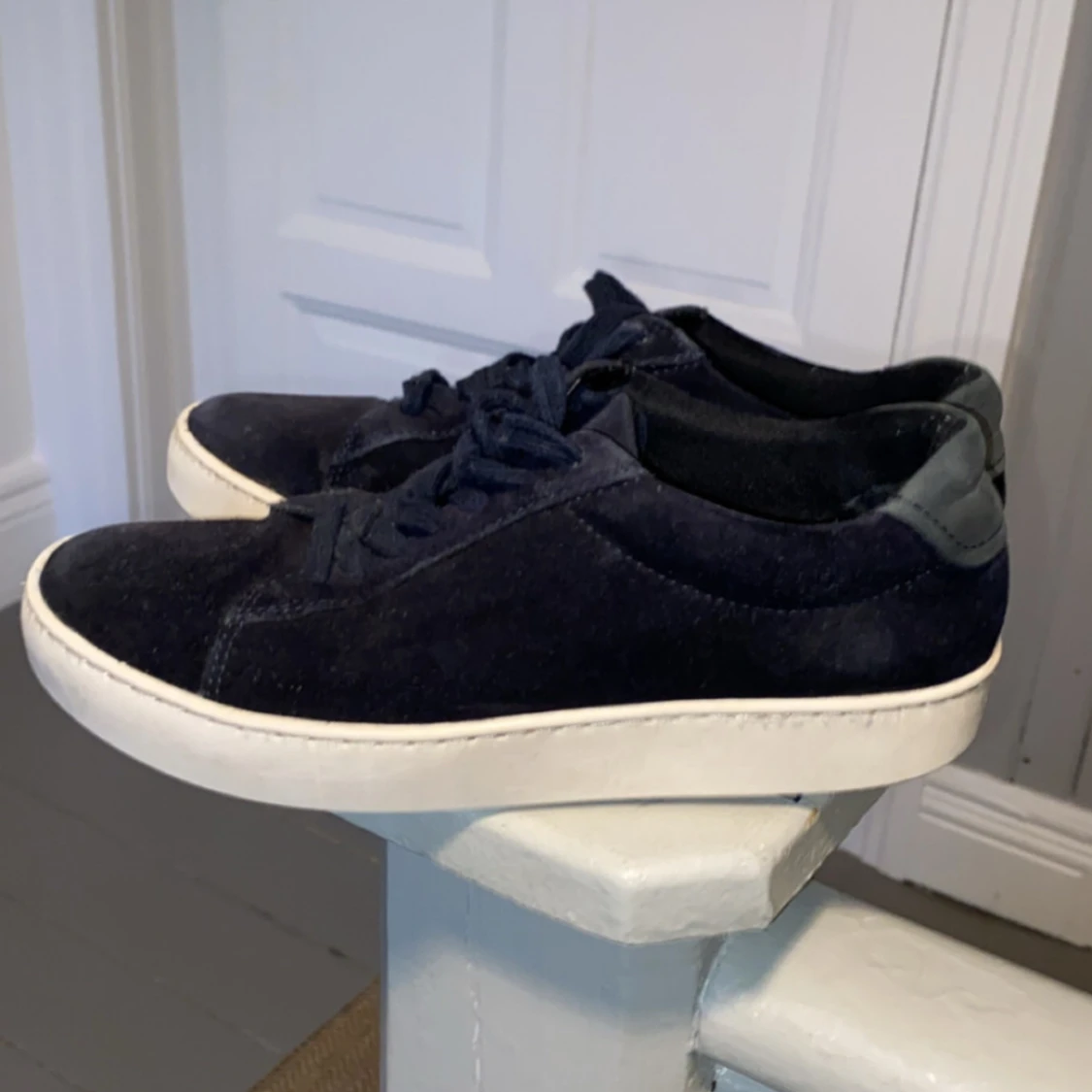 Mörkblå sneakers från Vagabond - 1