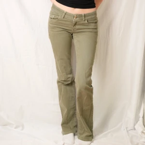 Nelly jeans - Så snygga och perfekt passform. Nypris 699. (Egna bilder) 💕