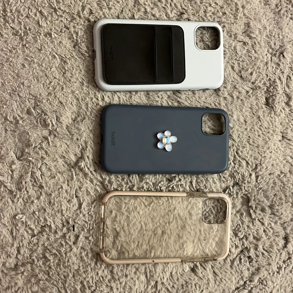 Tre mobilskal från Holdit