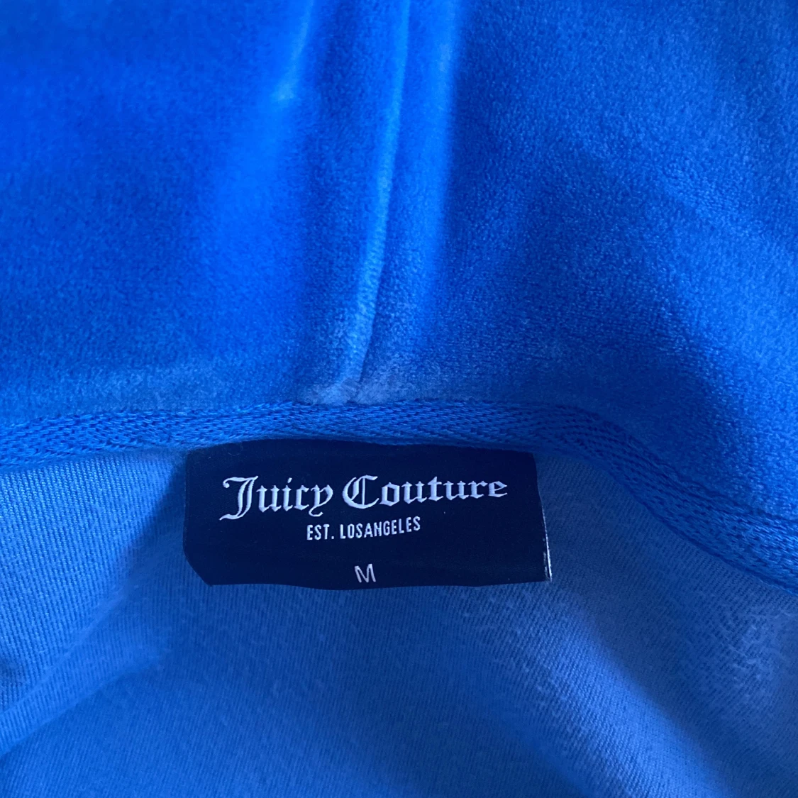 Ett blått juciy couture set  - 2