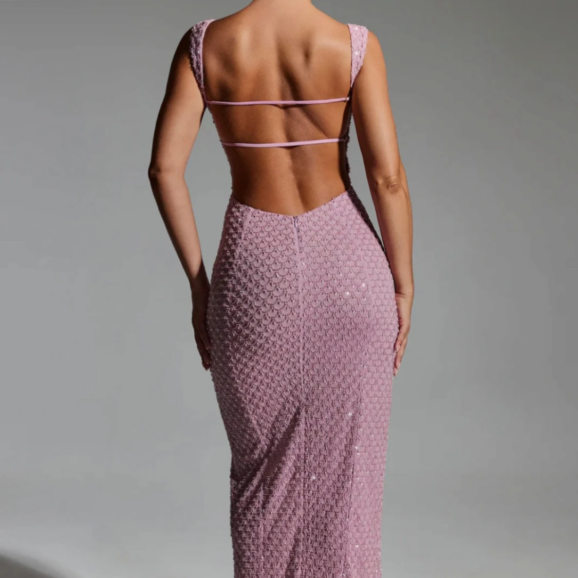Rosa glittrig långklänning med slits - 1