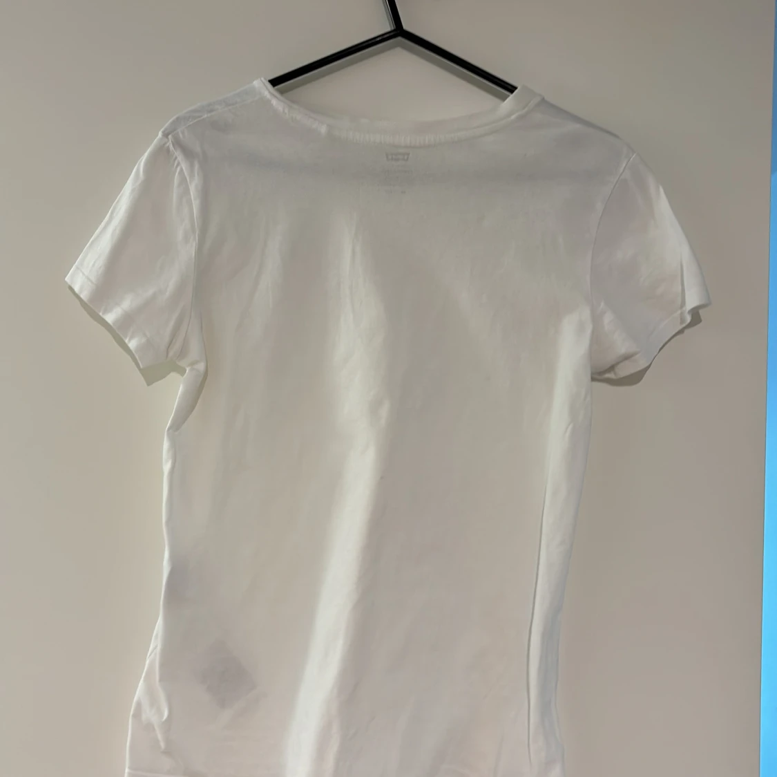 Vit t-shirt från Levi's - 1