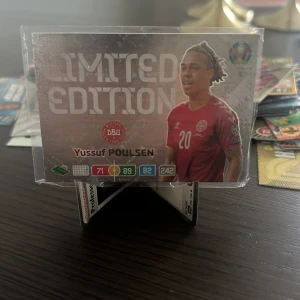 Yussuf Poulsen kort - Ett yussuf Poulsen kort med lite whitening