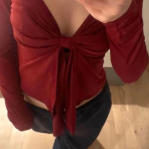 Långärmad topp - Från shein. Fint skick andvänt max 3 gånger. Storlek xs 