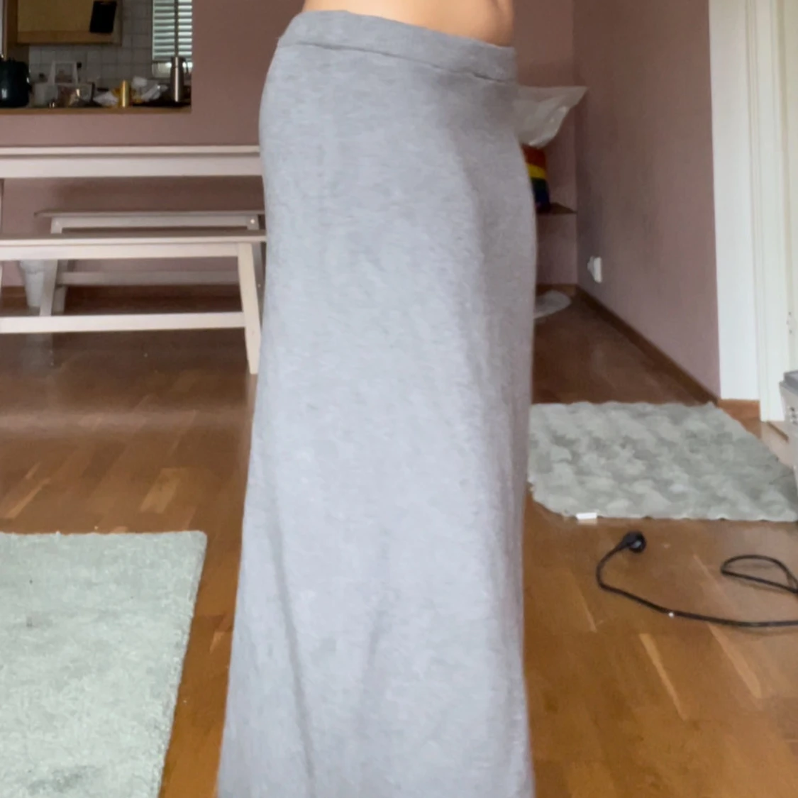 Grå ribbstickad långkjol - 1