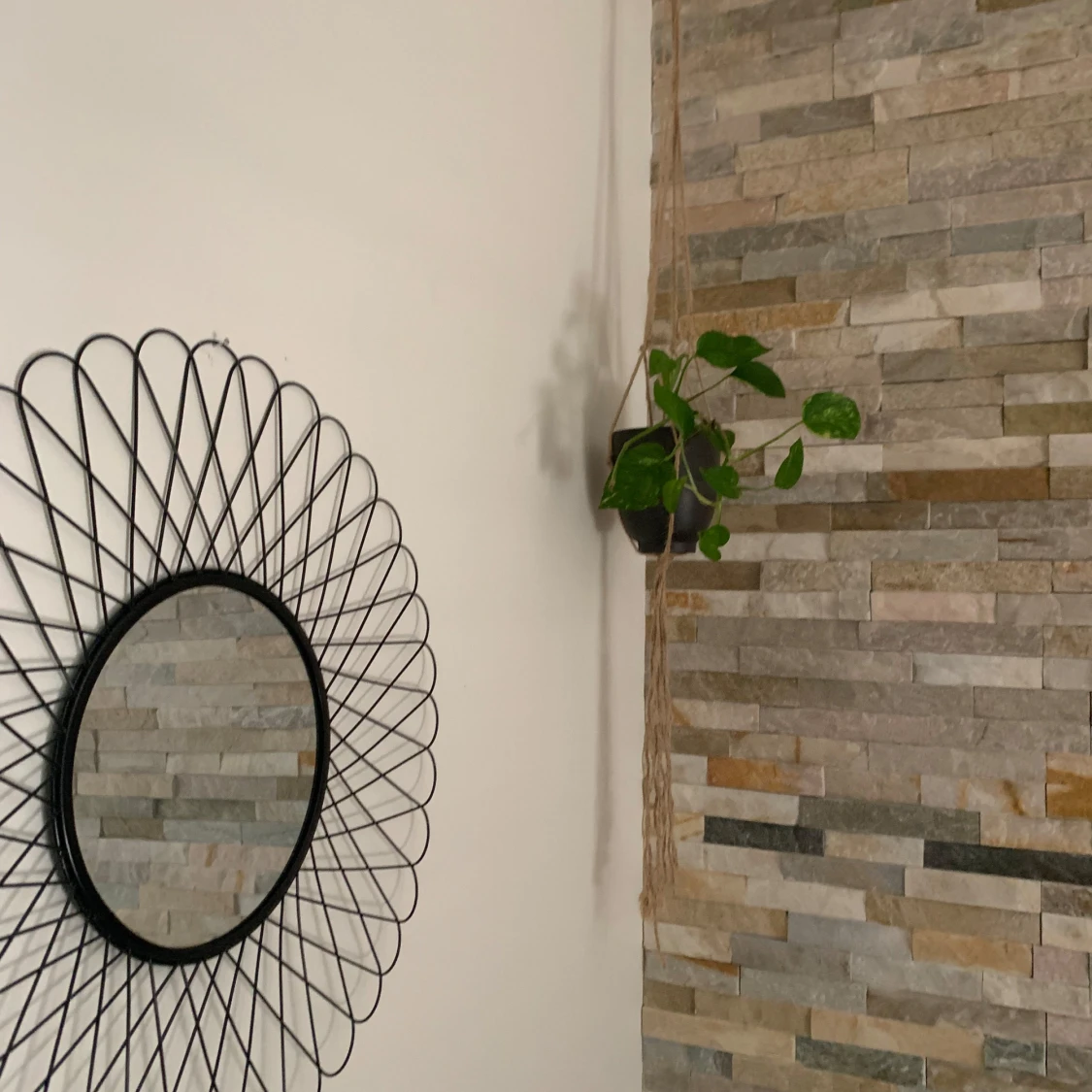 Brun ampel / växthängare snygg inrednings detalj . Perfekt att hänga i fönster eller vägg .  - 1