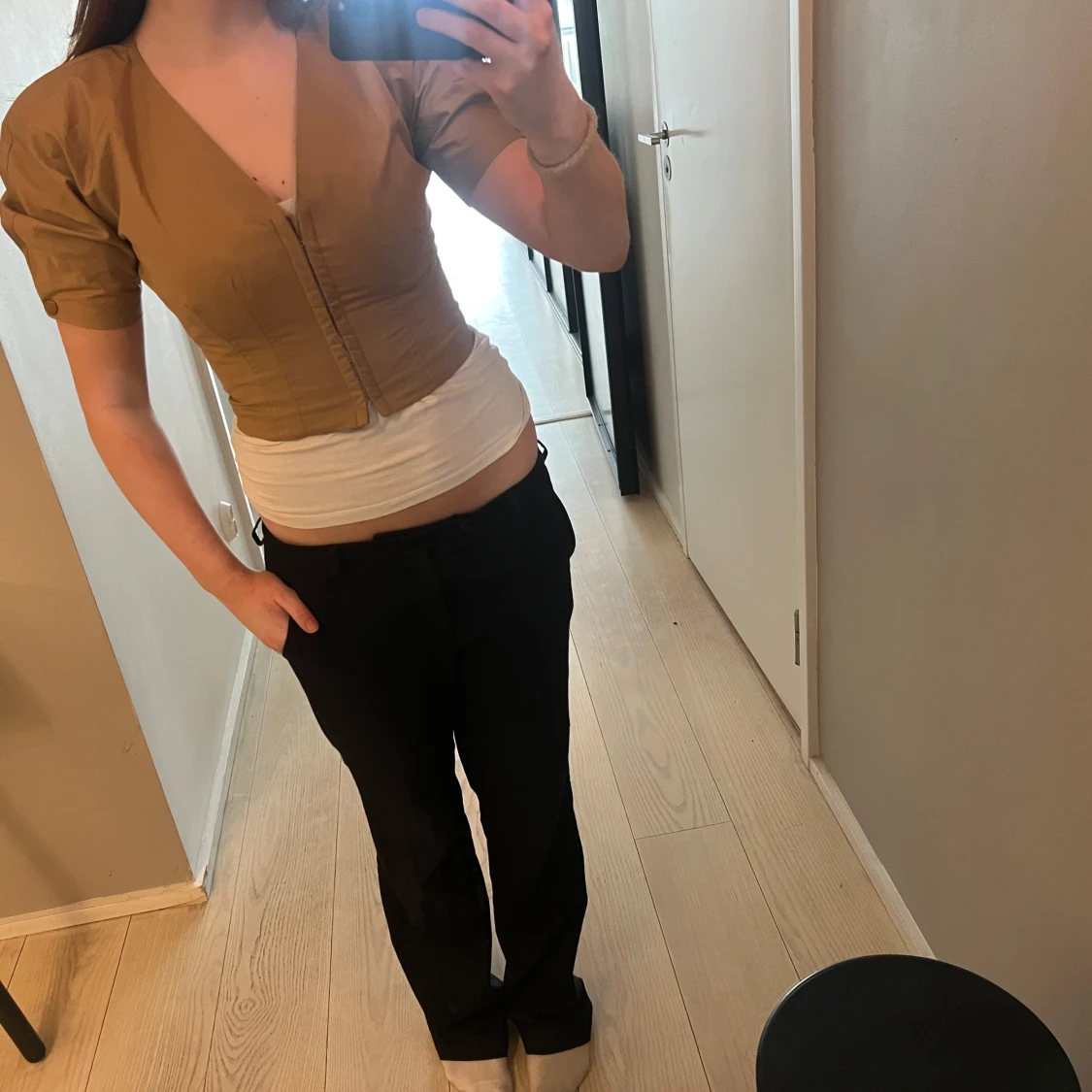 Beige kortärmad topp - 2