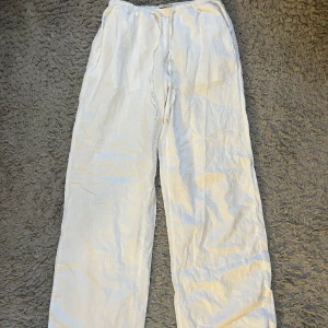 linnebyxor  - linnebyxor från Gina tricot 