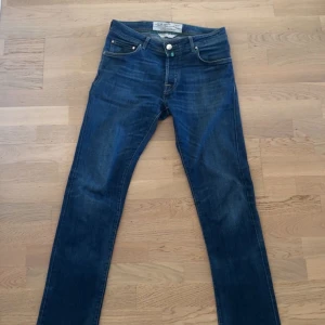 Jacob Cohen jeans - Feta JC jeans i storlek 31 | Modell 688 | mycket bra skick!