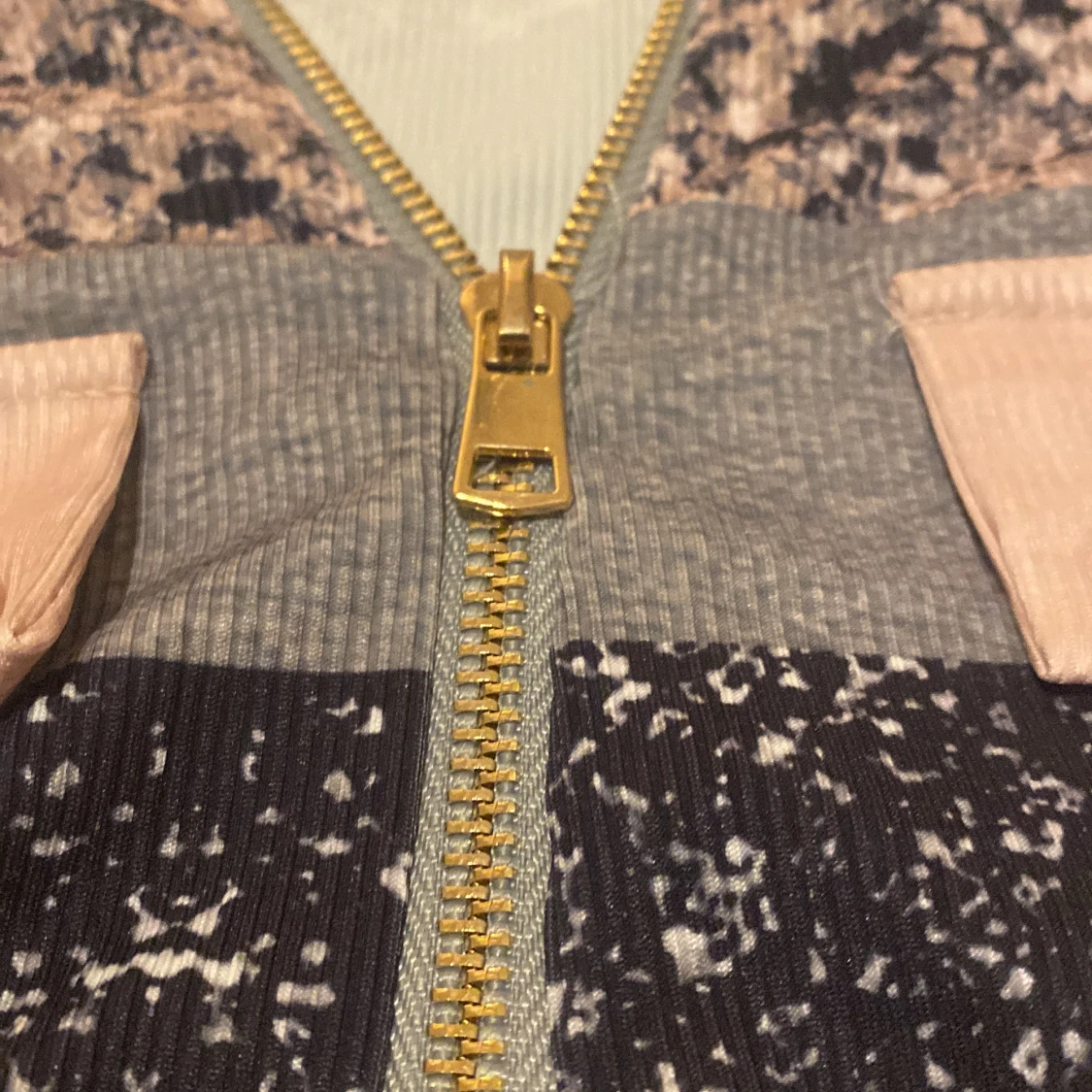 Randig långärmad topp med axelcutouts från ChicMe - 3