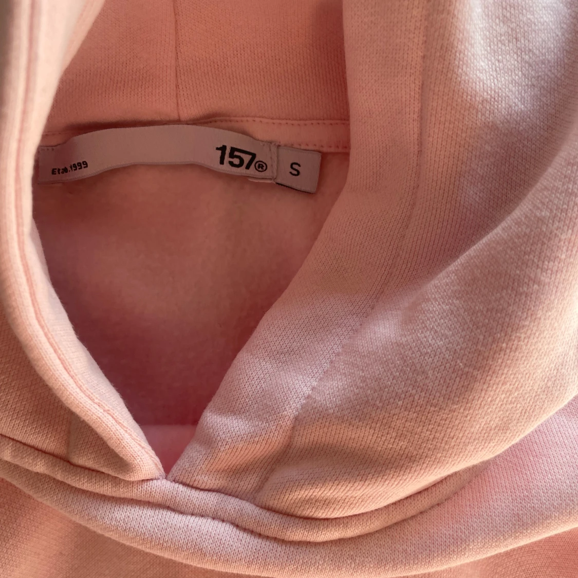 Ljusrosa hoodie  - 3