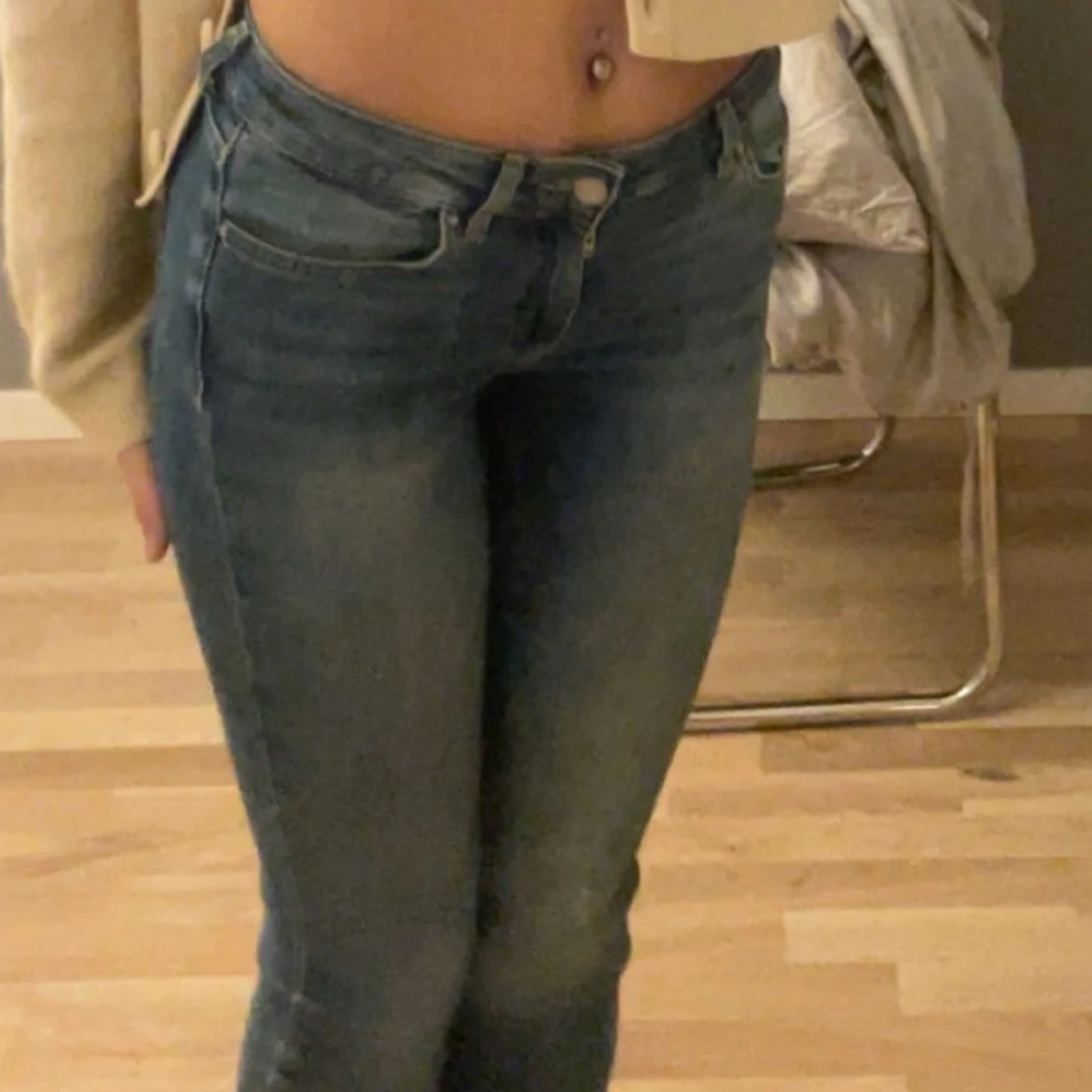 Blå flared jeans från ONLY, stl 34, S - 2