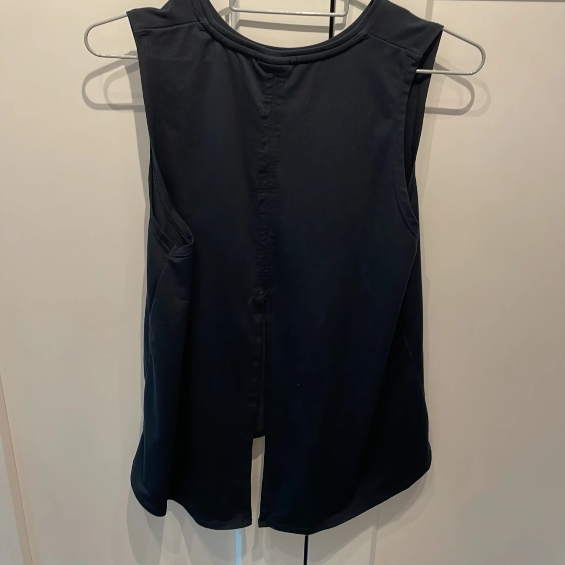 Svart linnetopp från Stronger - 1