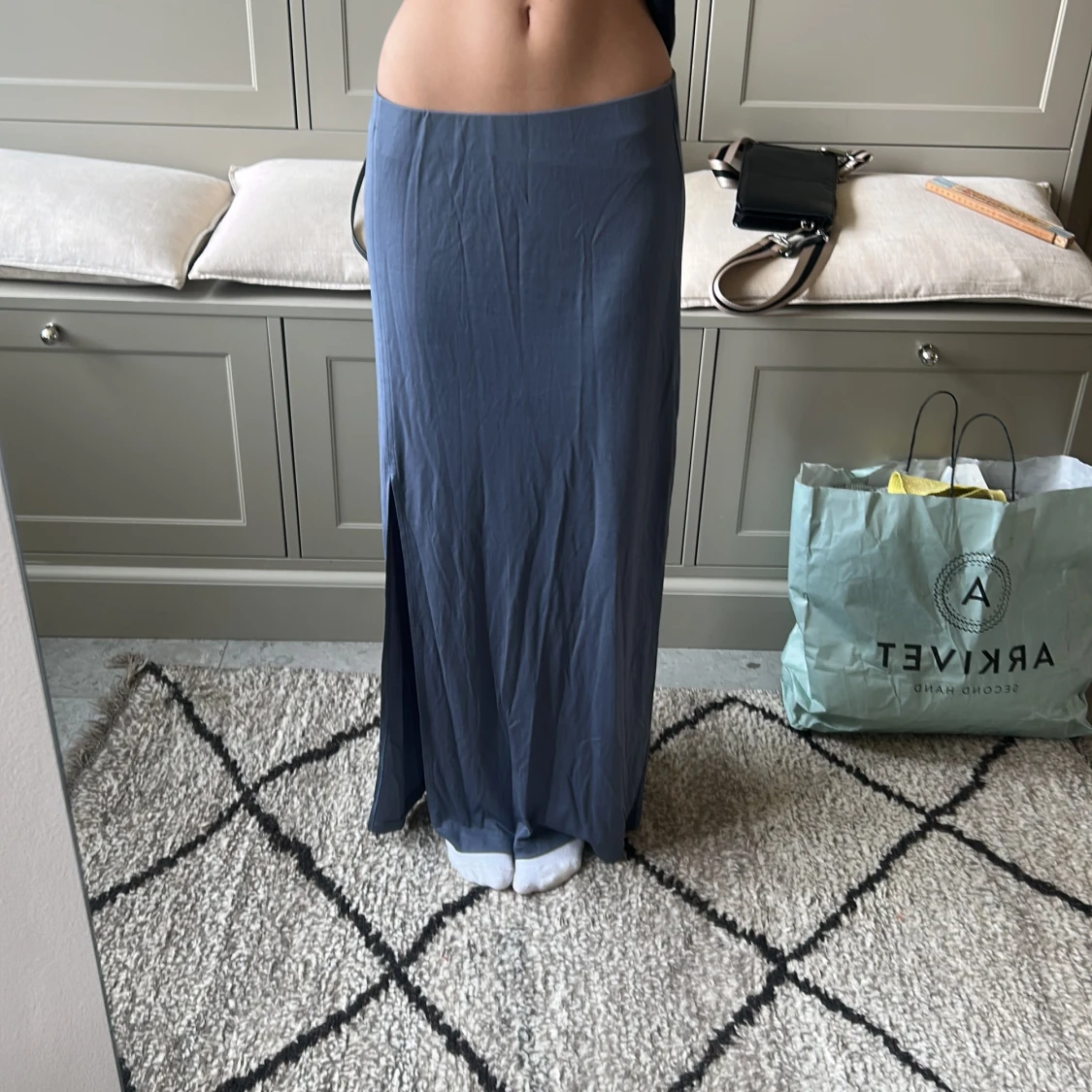 Blå långkjol med slits från Filippa K - 1