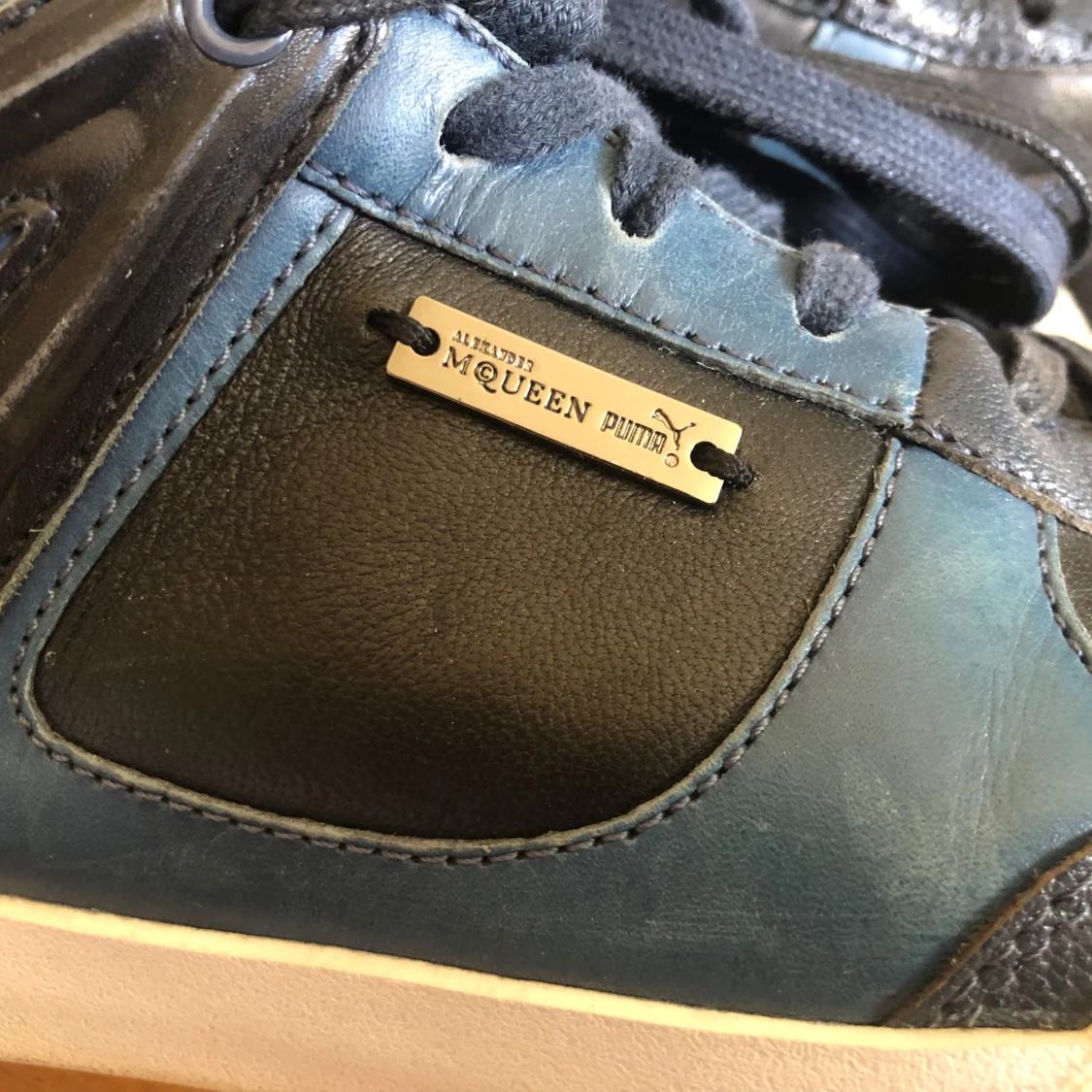 Mörkblå sneakers från Puma x Alexander McQueen McQ40 - 4