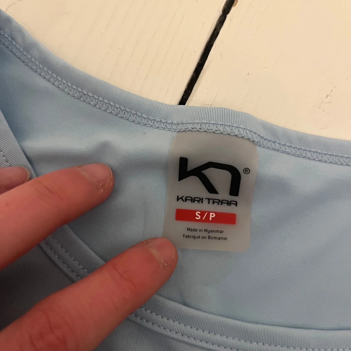 Ljusblå träningströja - 3