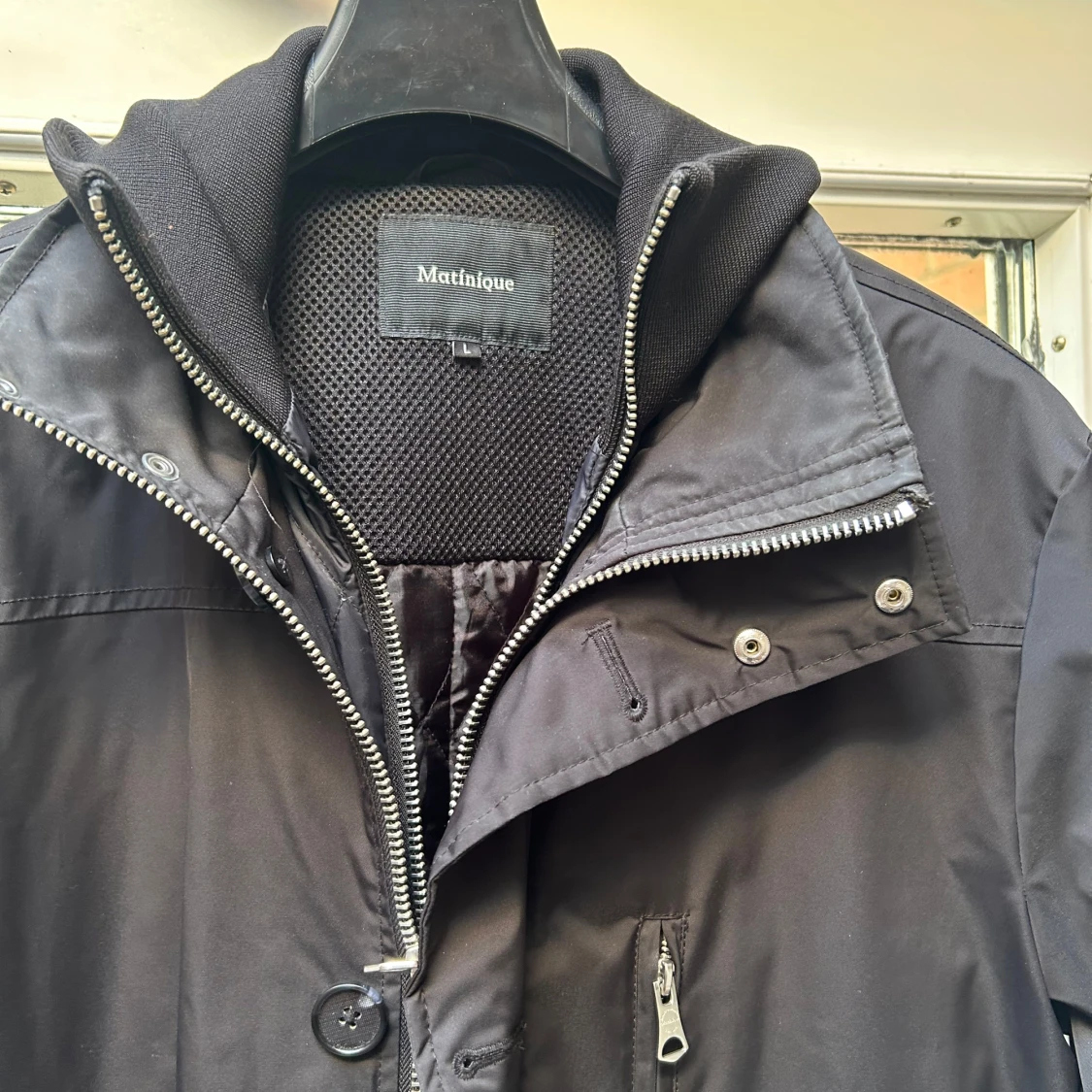 Svart rock från Matinique - 1