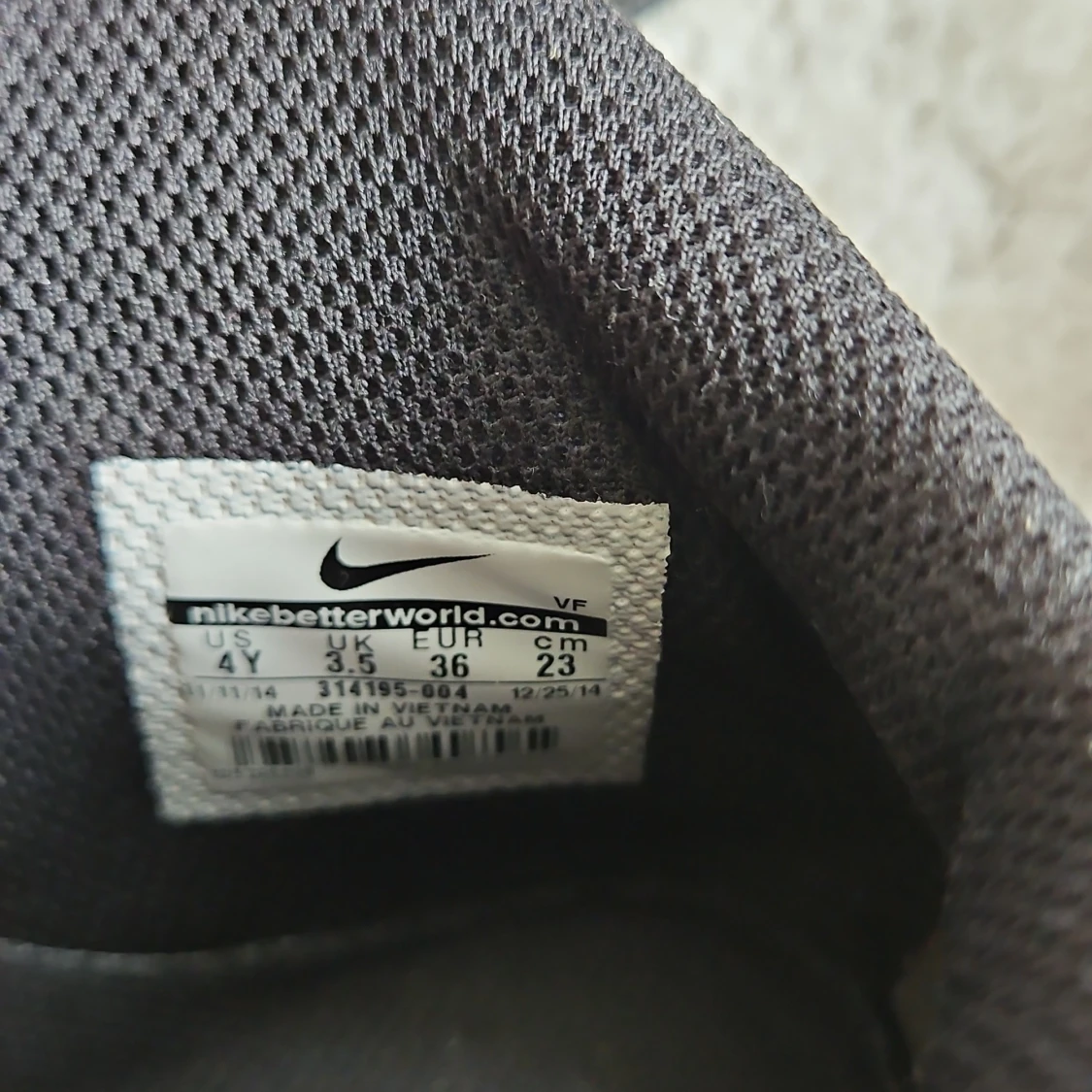 Svarta nike air force ones - 2