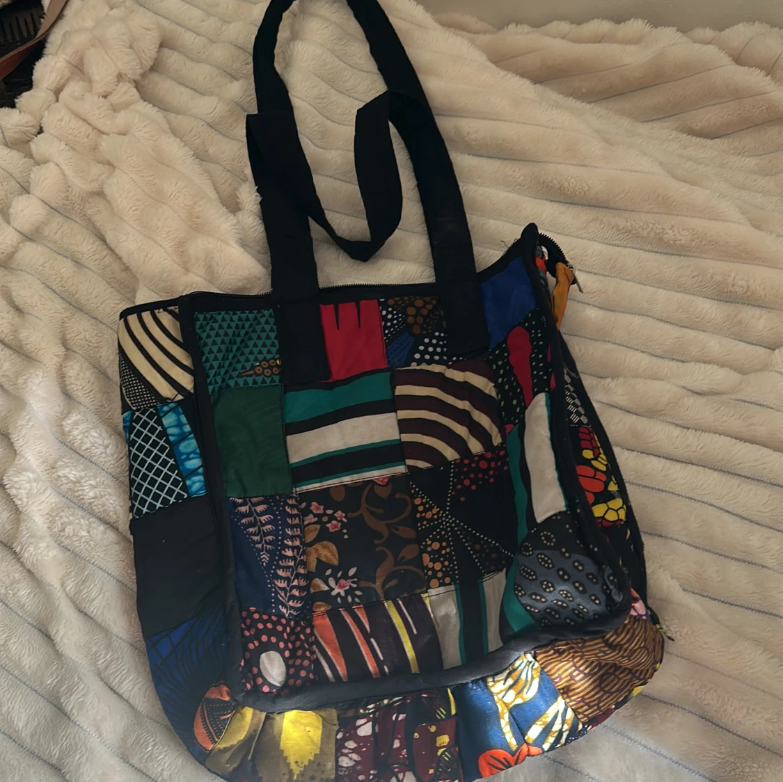 Färgglad patchwork shoppingväska - 2