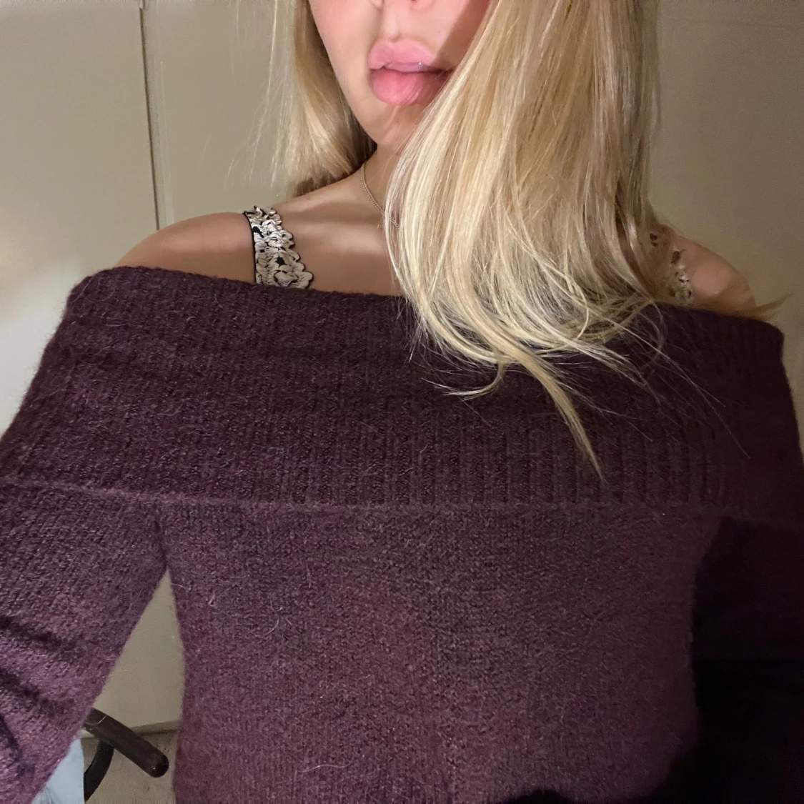 Mörklila offshoulder tröja - 3