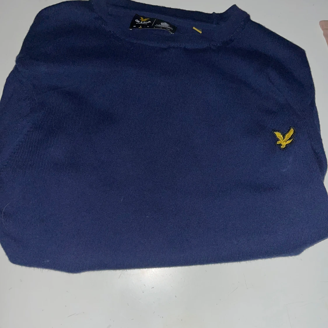 Mörkblå tröja från Lyle & Scott - 1