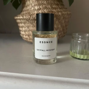 Essnce parfym  - Parfym från Essnce. Skyfall Mysteri. 50ml.
