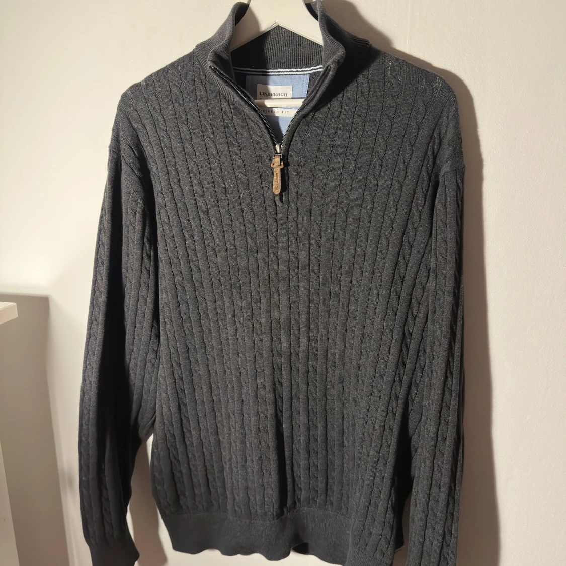 Grå tröja  från Lindbergh