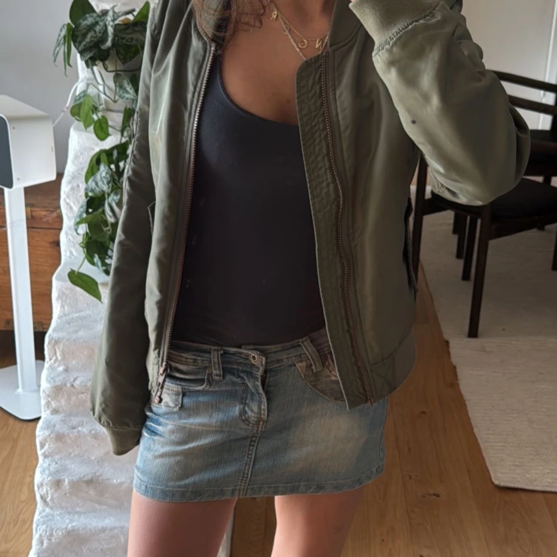 Olivgrön bomberjacka från Saint Tropez - 1