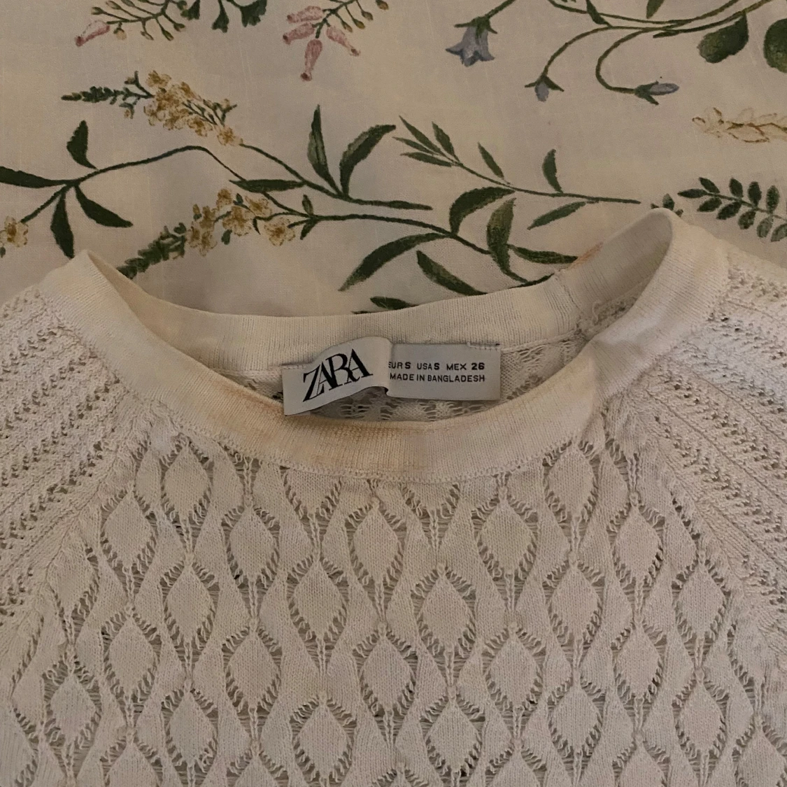 vit stickad festtopp🦘☀️ - 1