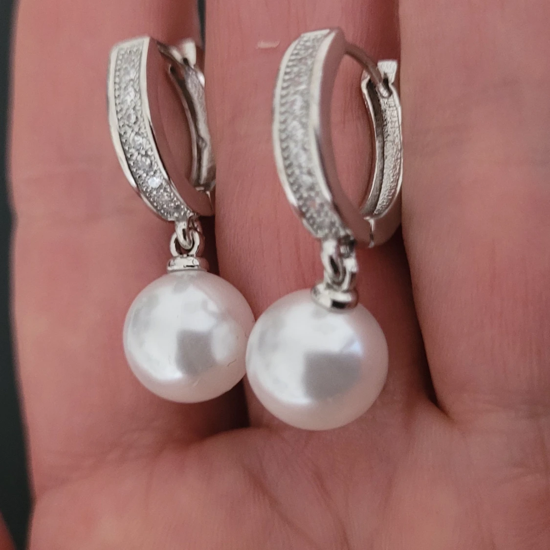  Helt nya Silverörhängen med vita pärlor - 1
