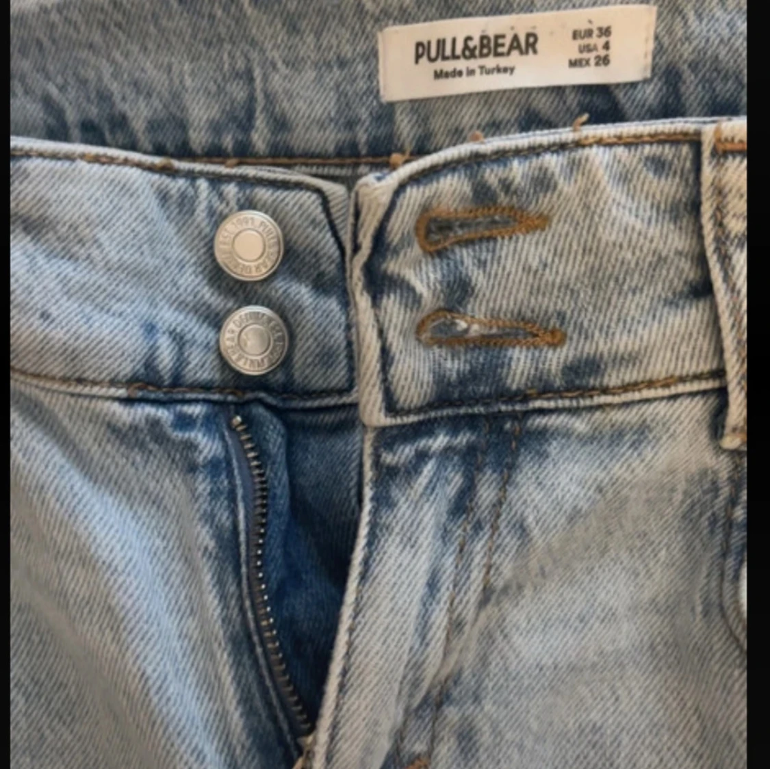 Ljusblåa jeans från Pull&Bear - 2