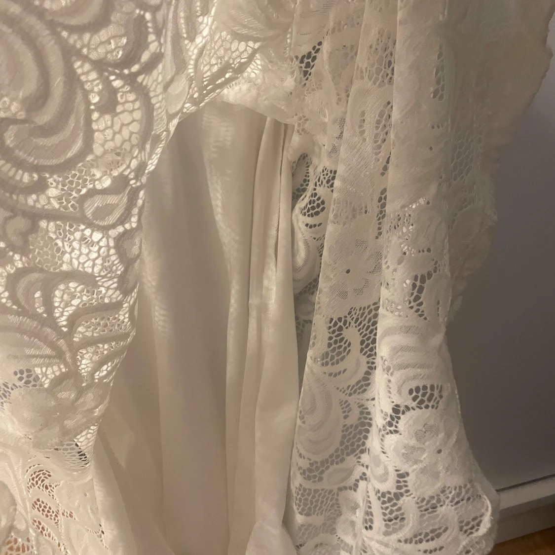 Vit spetsklänning från Bubbleroom - 2