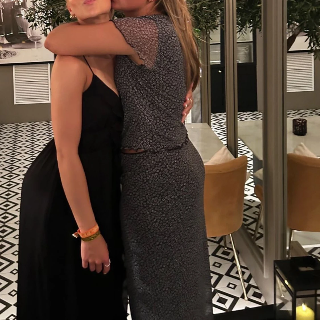 Set med kjol och topp - 1