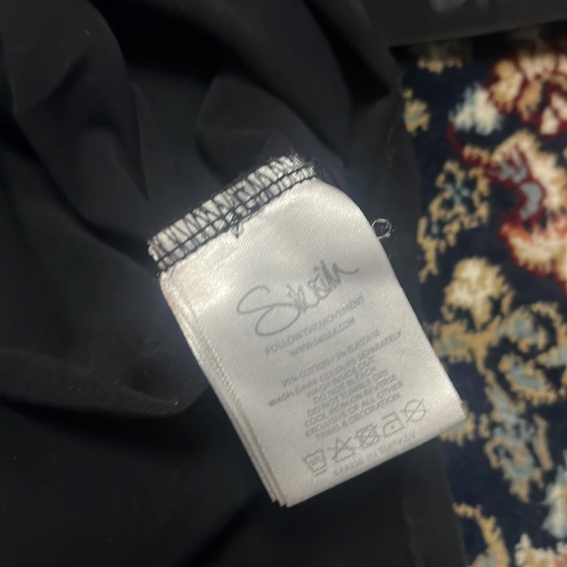 Svart t-shirt från SikSilk med logga - 4