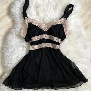 Mesh linne - spets linne från h&m🫶🏻 perfekt till sommaren!