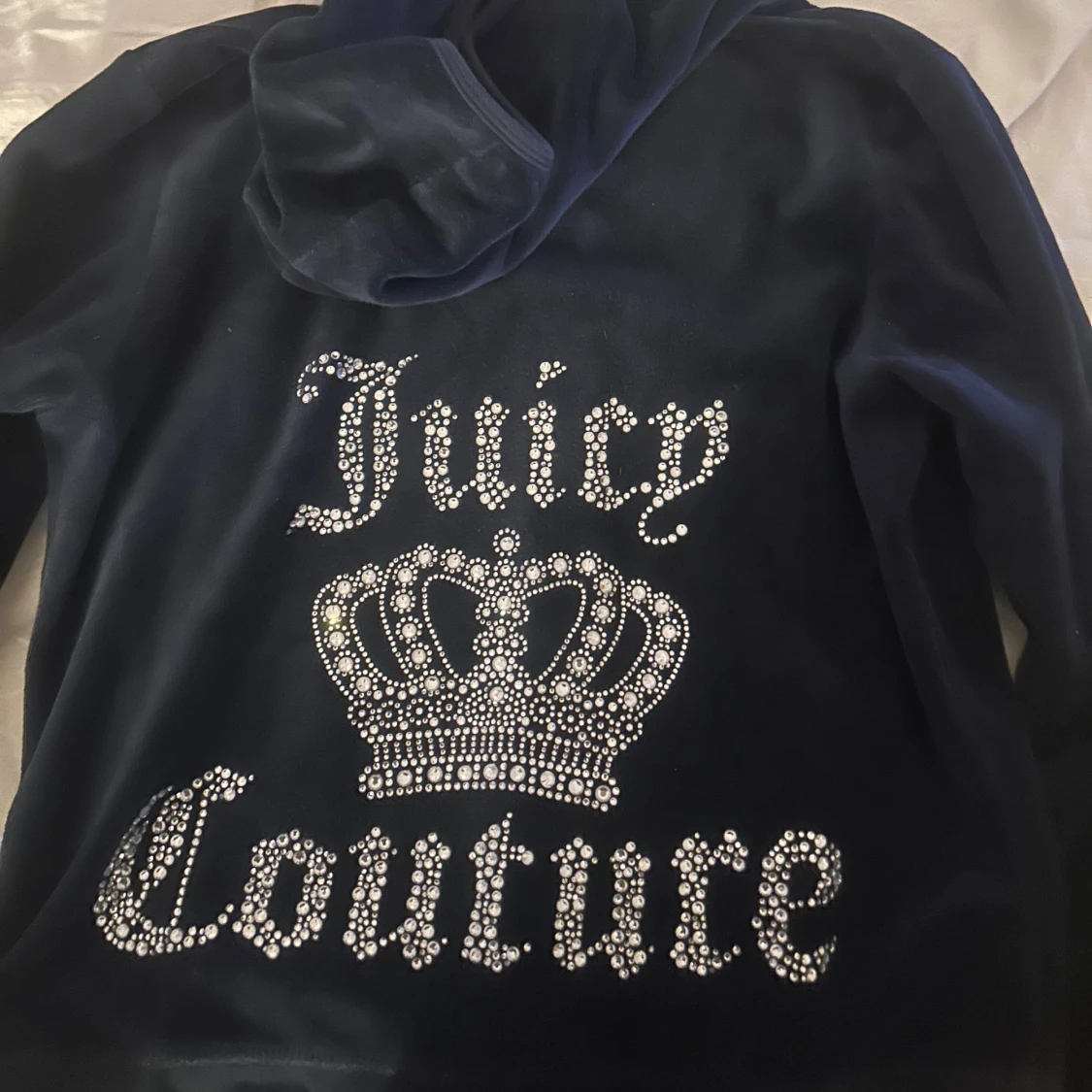 Mörkblå hoodie från Juicy Couture - 1