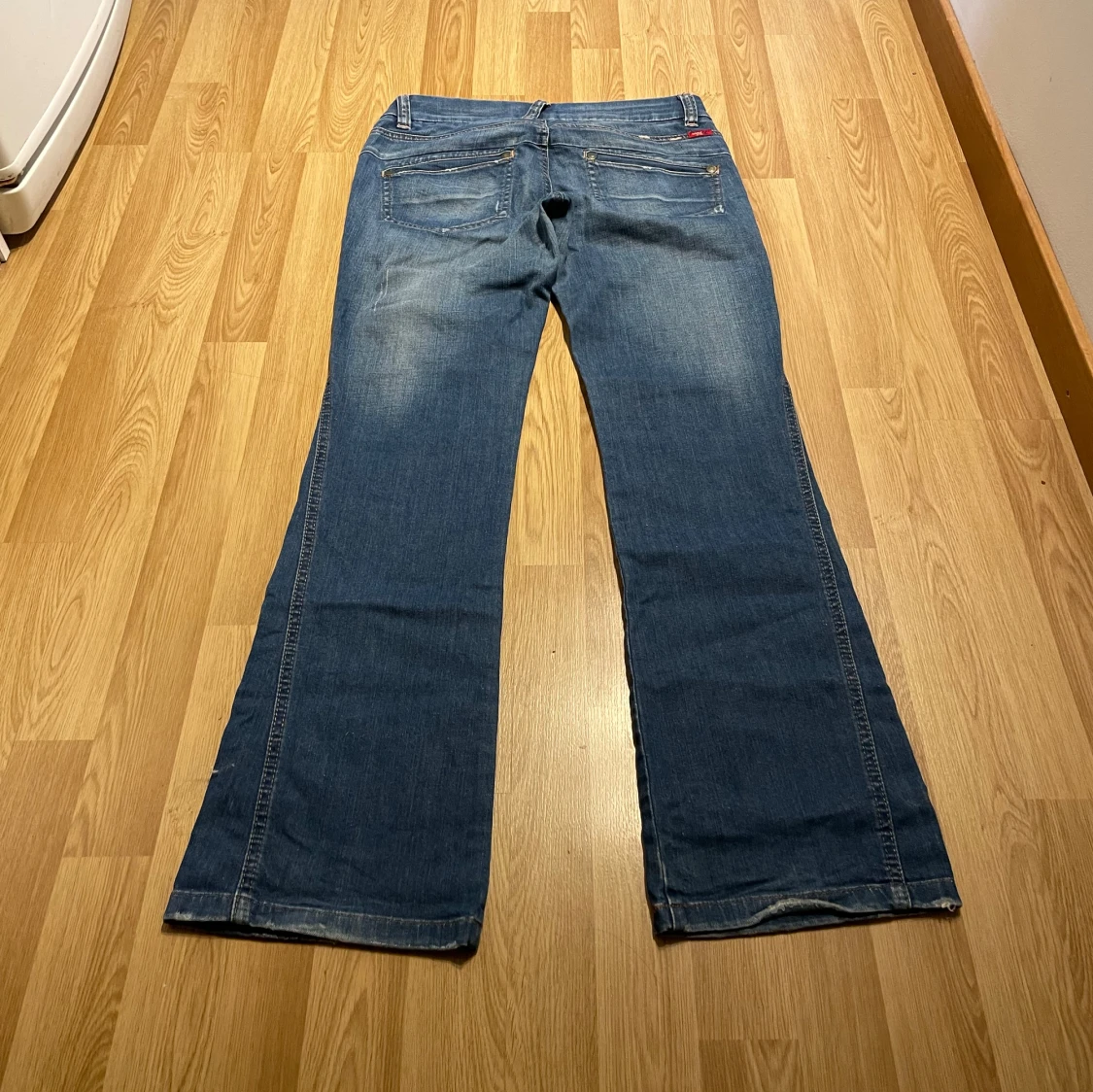 Lågmidjade bootcut jeans från ONLY - 1