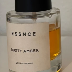 Dusty amber essnce - Inspirerad av Carolina herrera good girl