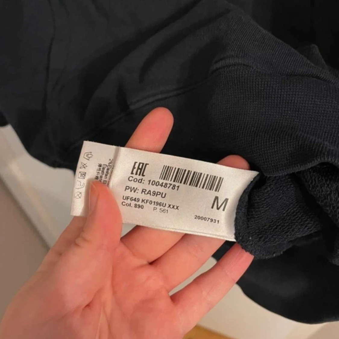 Mörkblå hoodie från Dondup - 3