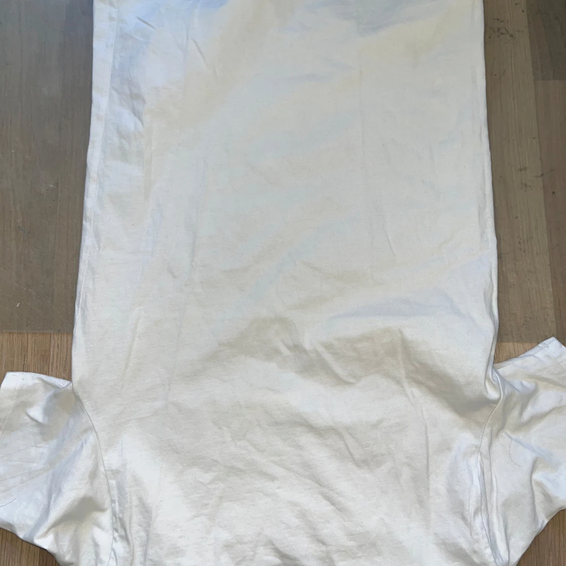 Vit t-shirt från Tommy Hilfiger - 4