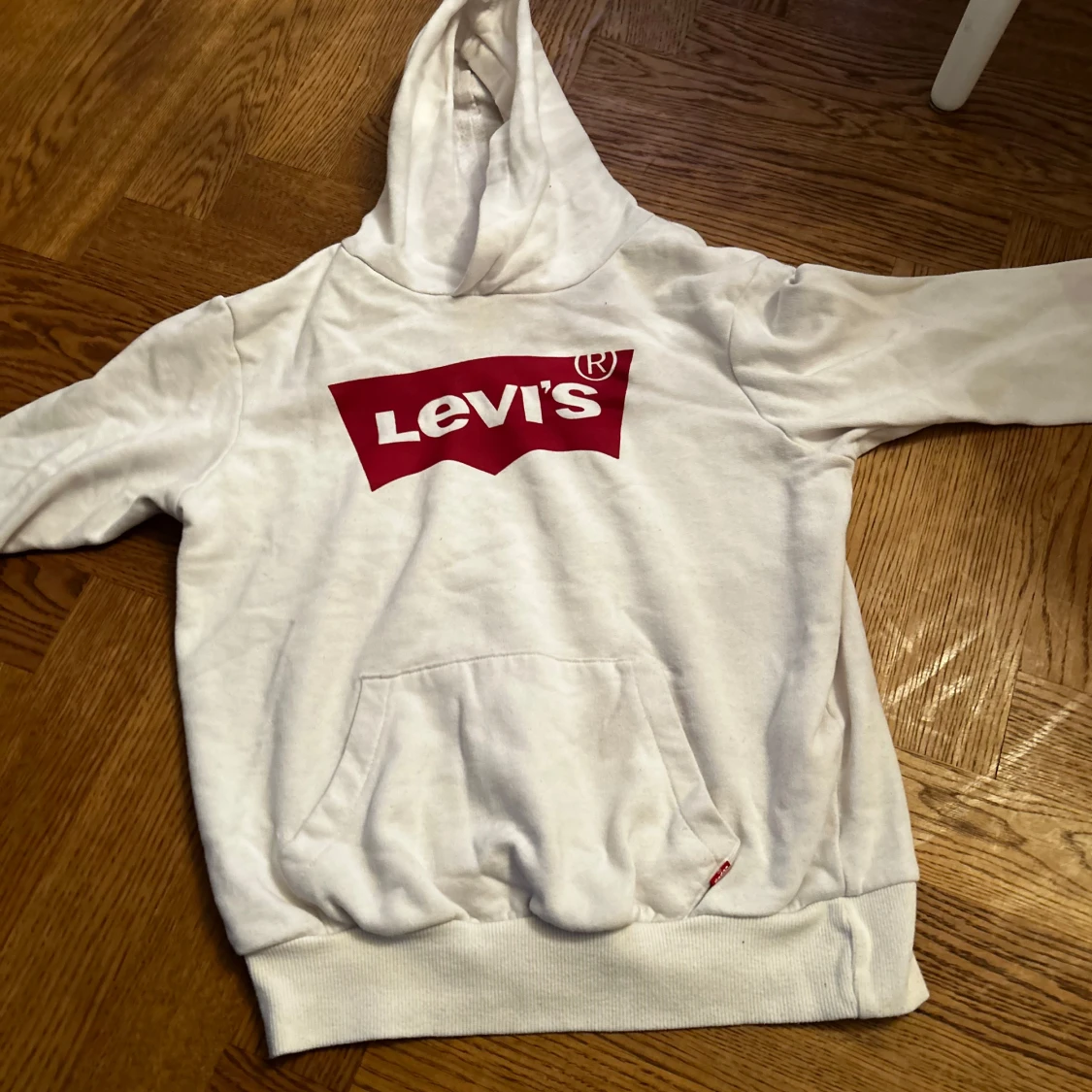 Vit hoodie från Levi's