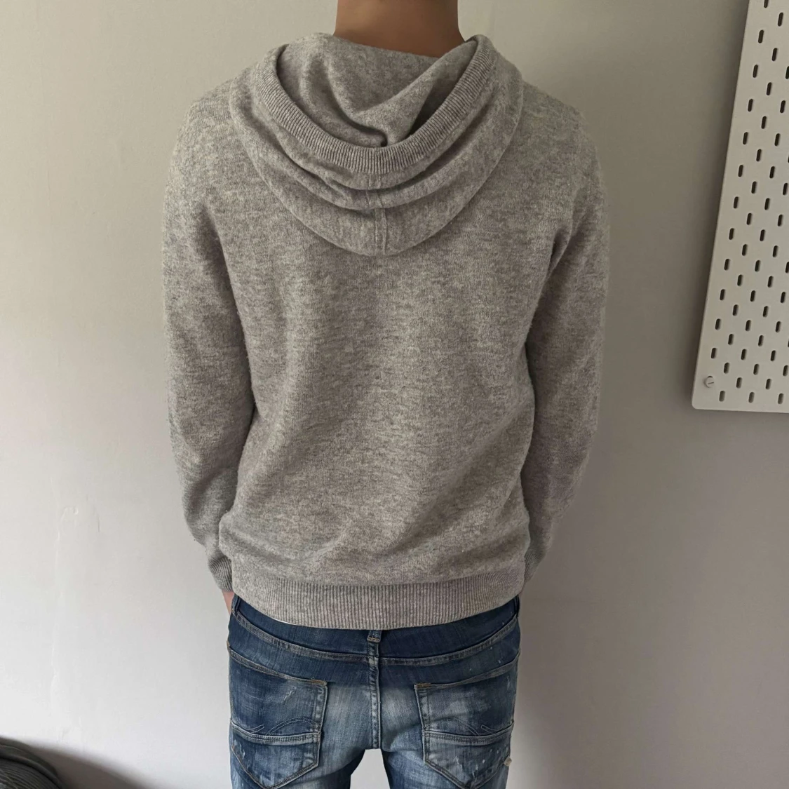 Ljusgrå merinoull hoodie - 2