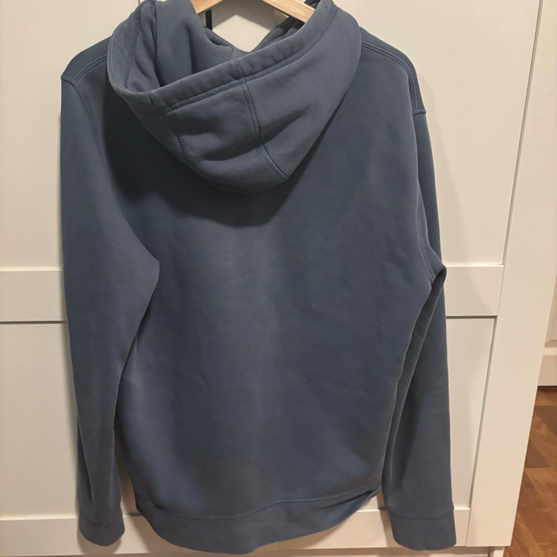 Blå hoodie från Tommy Hilfiger - 1