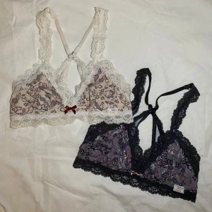 Odd Molly spetsiga braletter med mönster - Två braletter från Odd Molly🌸 Båda har mjuk passform i xs/s