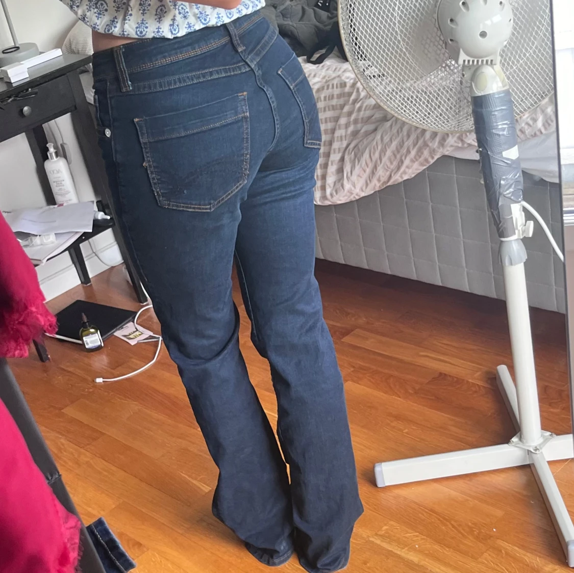 Lågmidjade bootcut jeans - 2