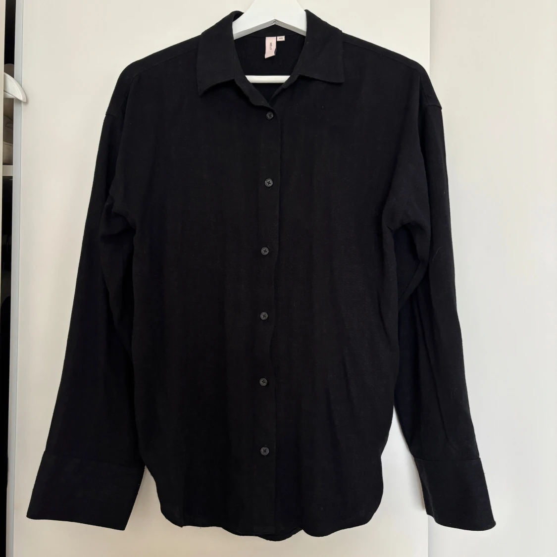 Svart linneskjorta från Nelly XS