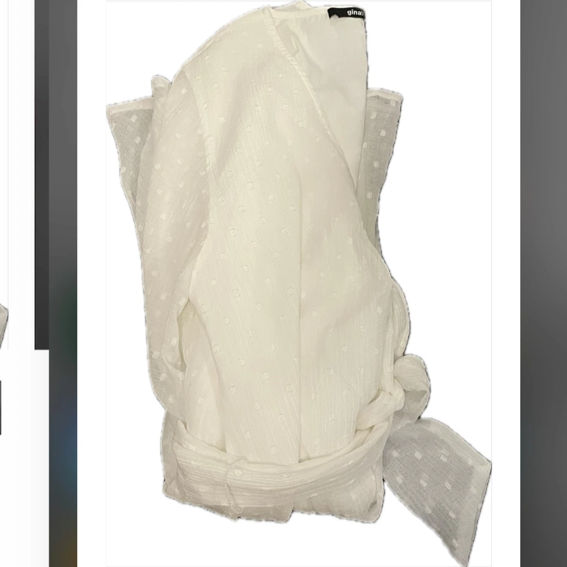 Vit volangklänning från Gina Tricot - 4