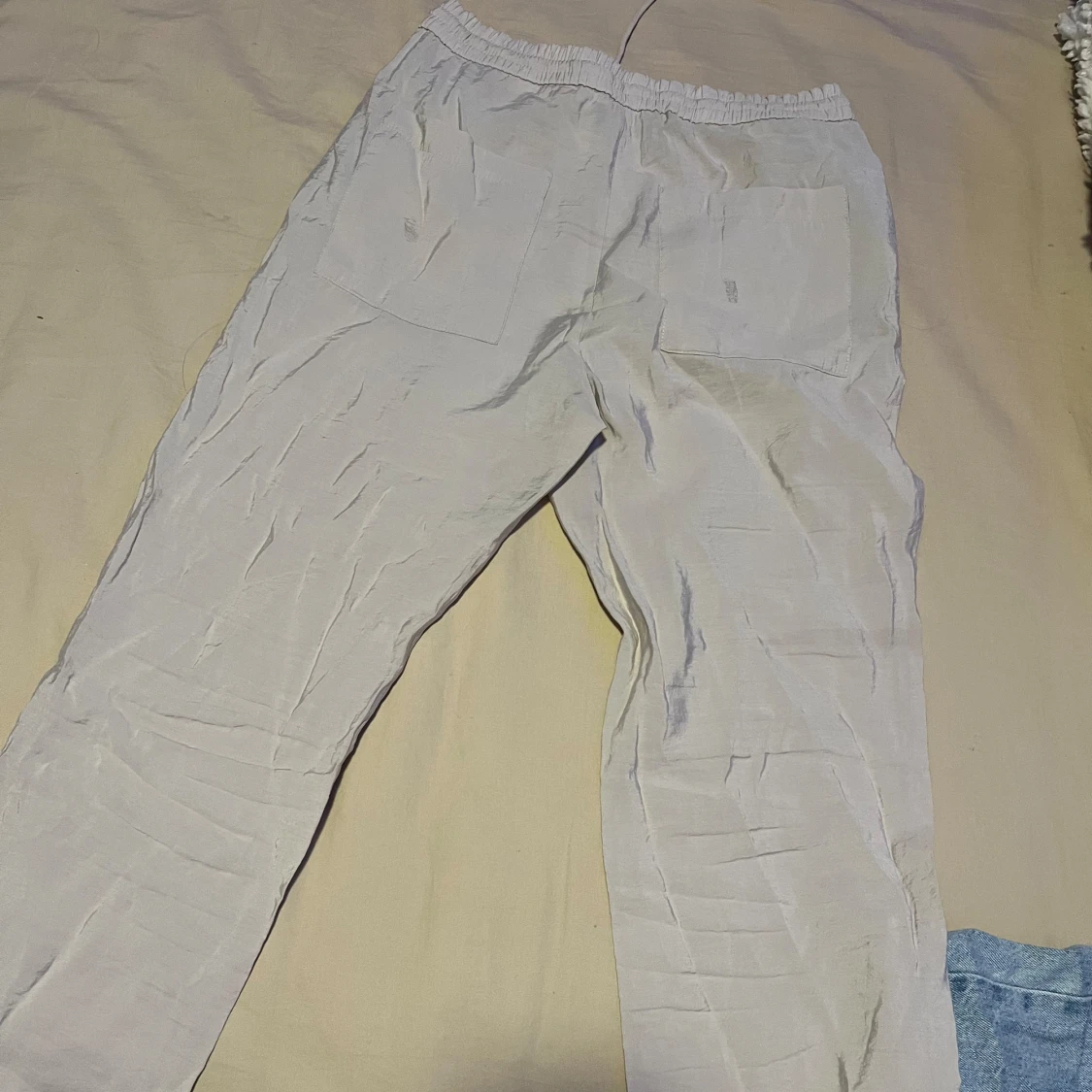 Ljusbeiga linnebyxor från Zara XS - 1